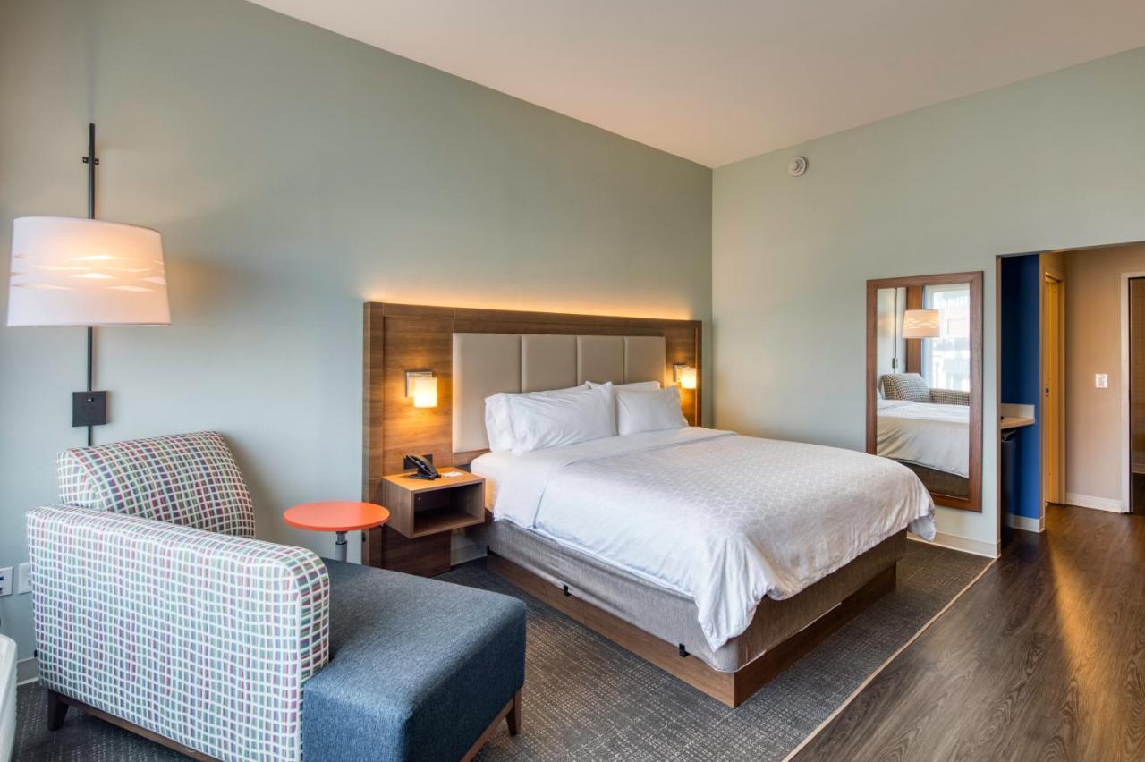 Holiday Inn Express & Suites - Charlotte - South End By Ihg Exterior foto